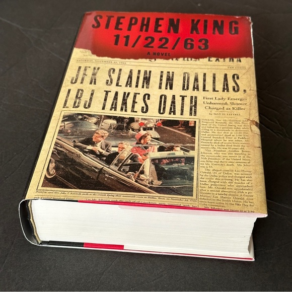 11/22/63: A Novel by Stephen King (1st Edition) | Fiction | Hardcover Book - Picture 6 of 11